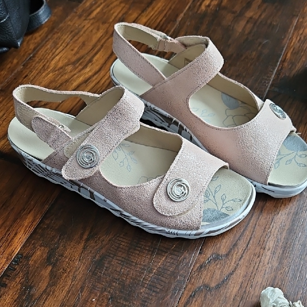 Sz 9 Romika Women's EU40 Pink leather Sandals Orthotic Friendly